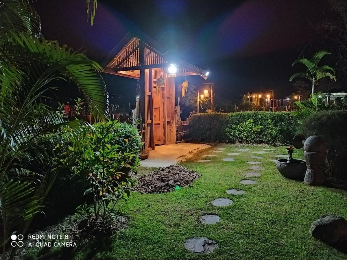 Angels Chambres D'Hotes Rong Sak Exterior foto